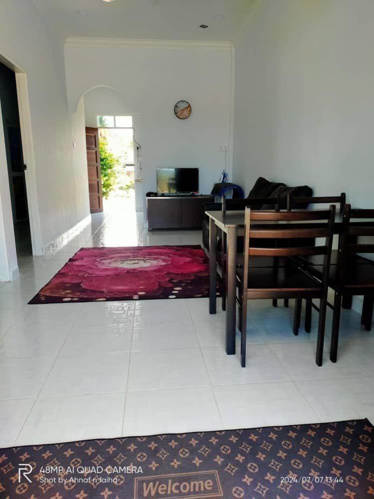 Tok Mek Homestay เซอติว ภายนอก รูปภาพ